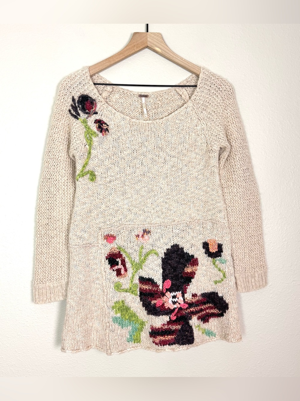Free People Floral Embroidered Cream Wool Blend Knit Tunic Sweater Size XS